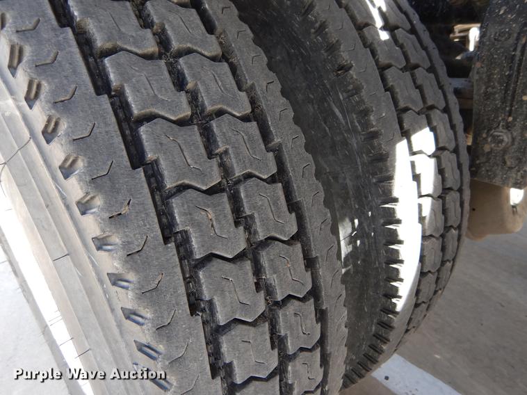 image for item DC0202 2012 Peterbilt 365 roll off truck