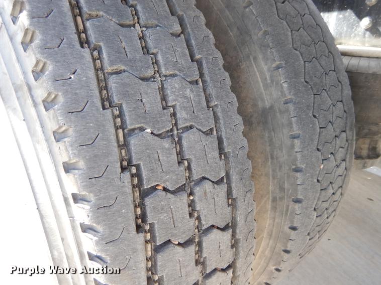 image for item DC0202 2012 Peterbilt 365 roll off truck