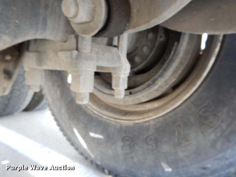 image for item DC0202 2012 Peterbilt 365 roll off truck