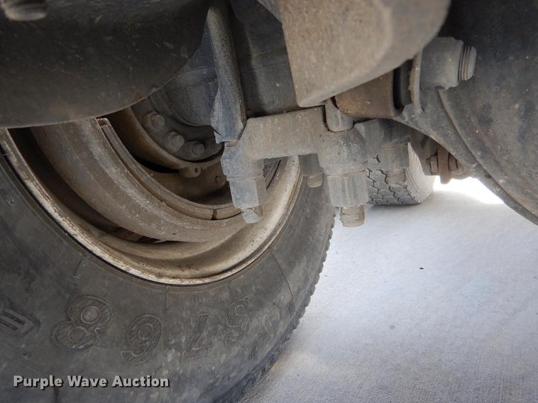 image for item DC0202 2012 Peterbilt 365 roll off truck