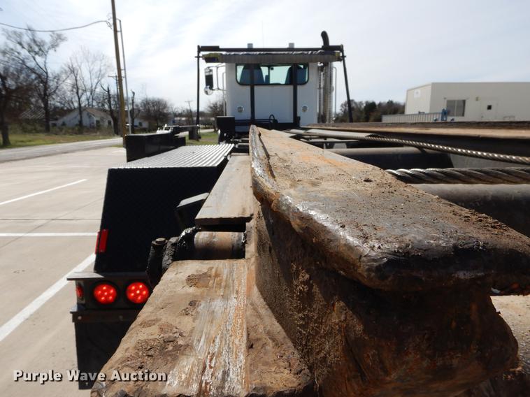 image for item DC0202 2012 Peterbilt 365 roll off truck