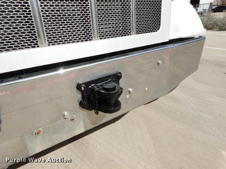 image for item DC0202 2012 Peterbilt 365 roll off truck