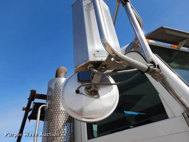 image for item DC0202 2012 Peterbilt 365 roll off truck