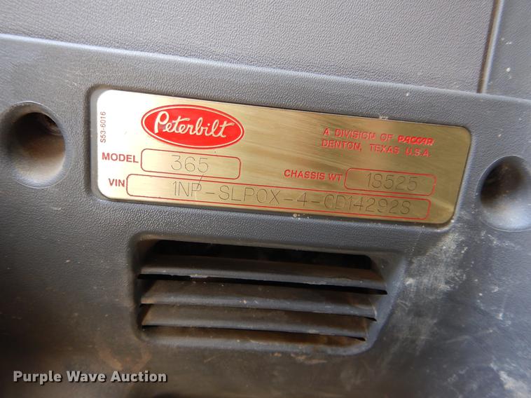 image for item DC0202 2012 Peterbilt 365 roll off truck