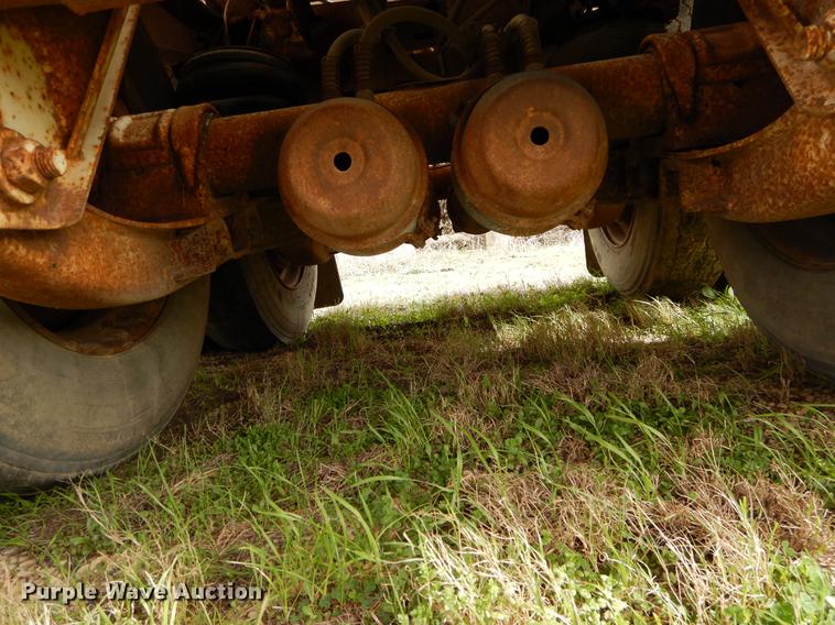 image for item DC0203 1980 Trailmobile tank trailer