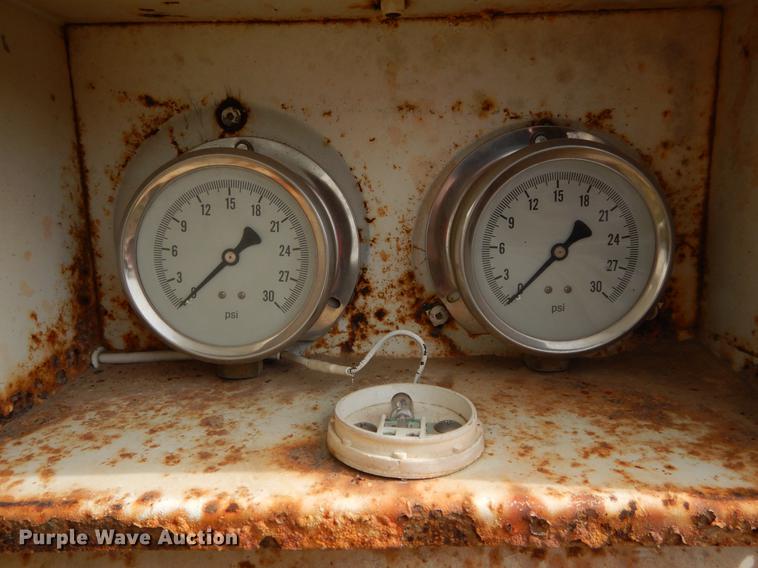 image for item DC0203 1980 Trailmobile tank trailer