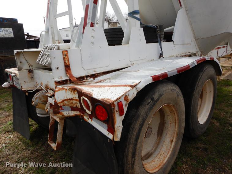 image for item DC0203 1980 Trailmobile tank trailer