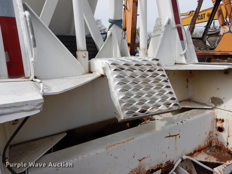 image for item DC0203 1980 Trailmobile tank trailer