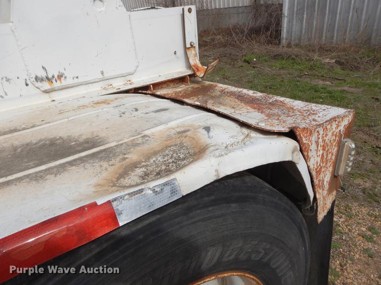 image for item DC0203 1980 Trailmobile tank trailer