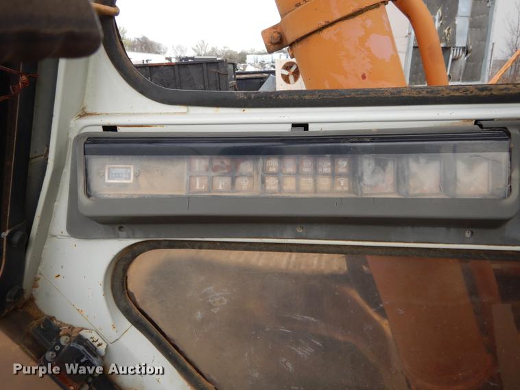 image for item DC0204 1993 Case 9050 excavator