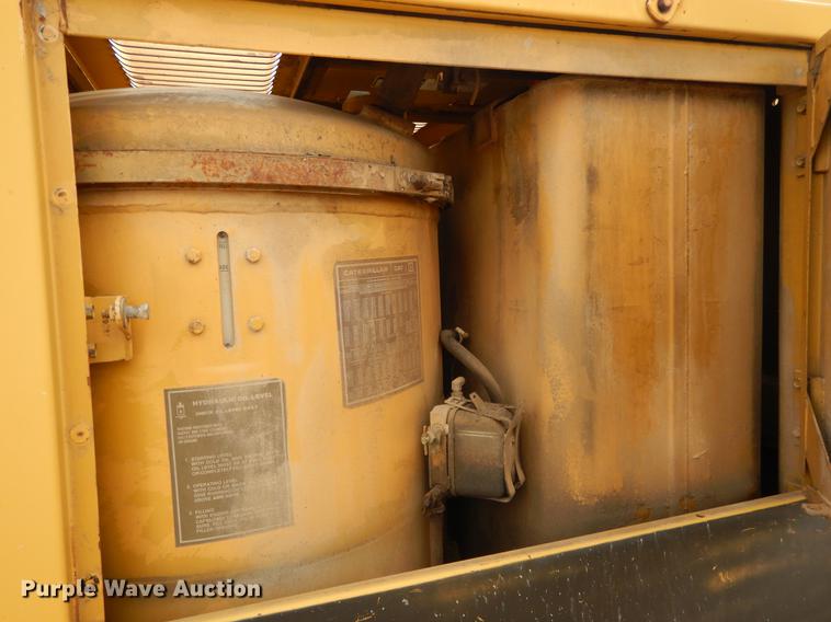 image for item DC0205 1986 Caterpillar 229 excavator