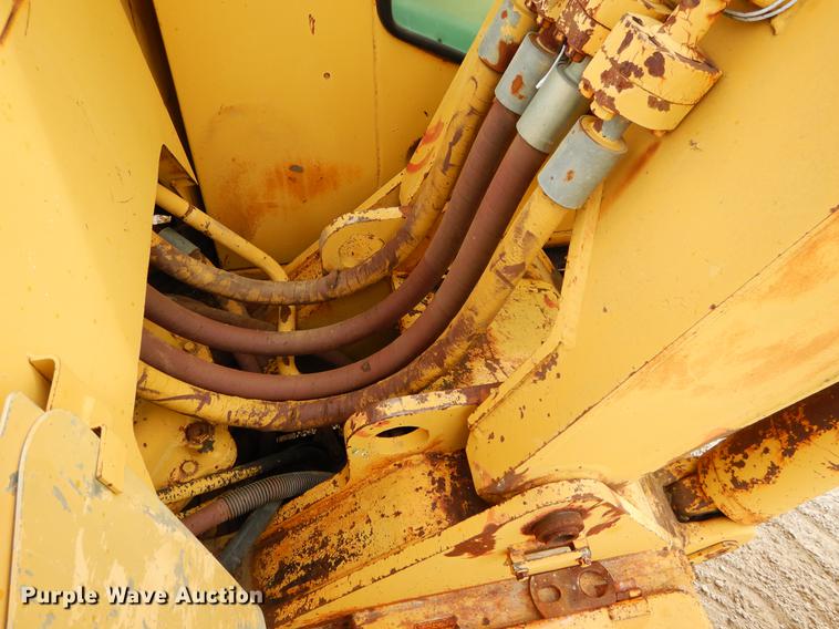 image for item DC0205 1986 Caterpillar 229 excavator