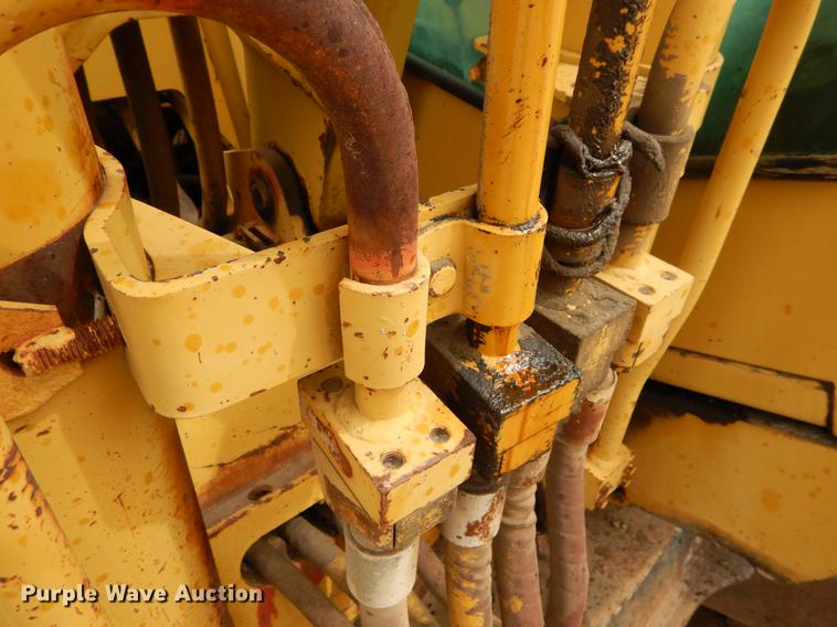 image for item DC0205 1986 Caterpillar 229 excavator