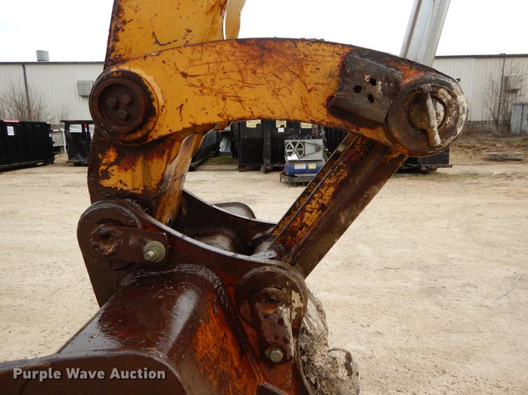 image for item DC0205 1986 Caterpillar 229 excavator