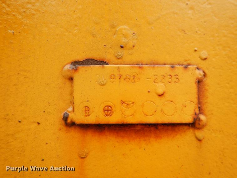 image for item DC0205 1986 Caterpillar 229 excavator