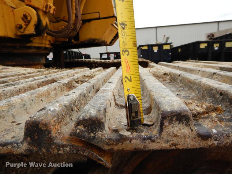 image for item DC0205 1986 Caterpillar 229 excavator