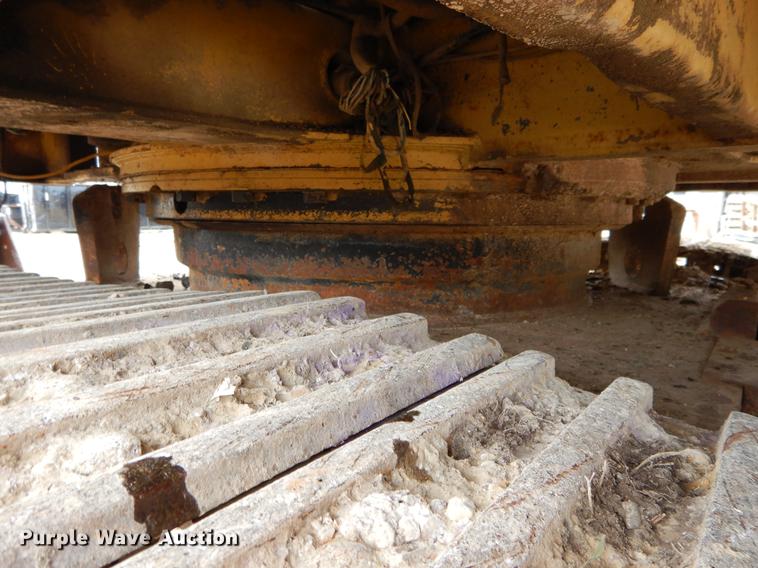 image for item DC0205 1986 Caterpillar 229 excavator