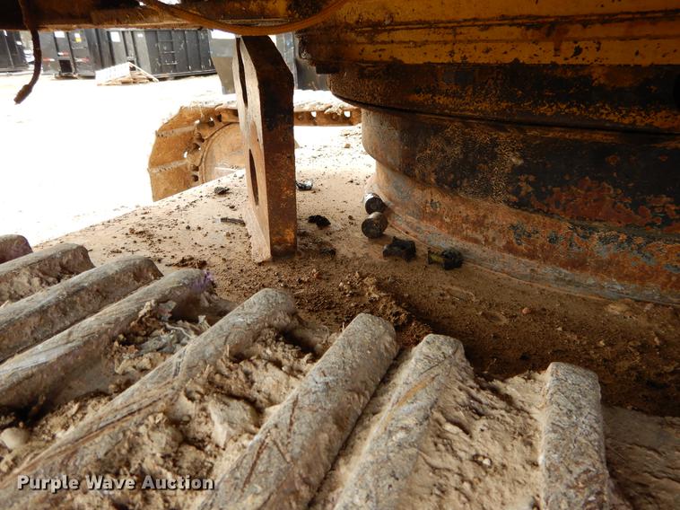 image for item DC0205 1986 Caterpillar 229 excavator