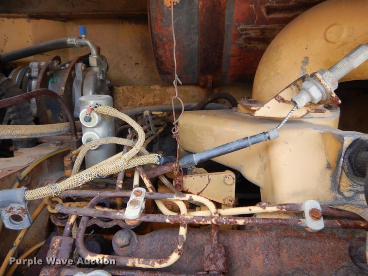 image for item DC0205 1986 Caterpillar 229 excavator