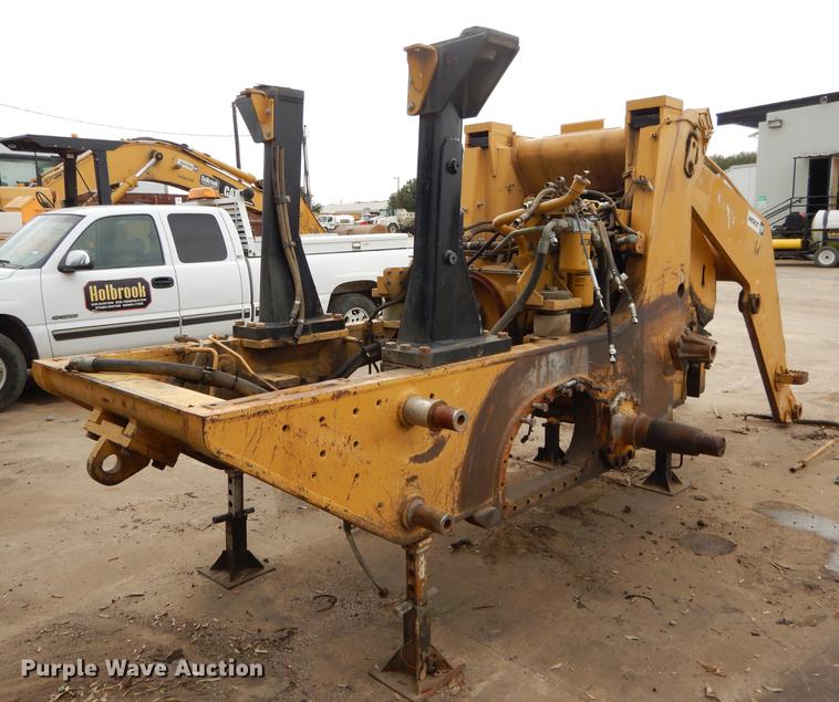 image for item DC0206 Caterpillar 963C track loader frame