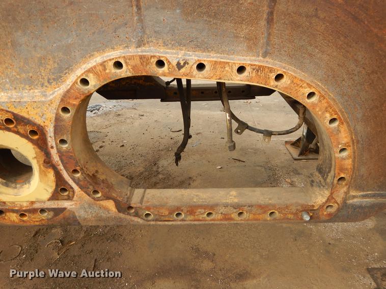 image for item DC0206 Caterpillar 963C track loader frame