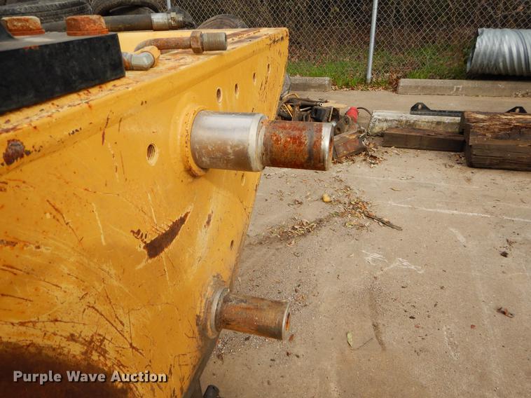 image for item DC0206 Caterpillar 963C track loader frame