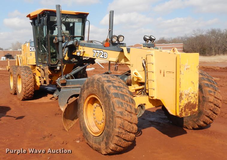 image for item DD3640 2009 John Deere 772D motor grader