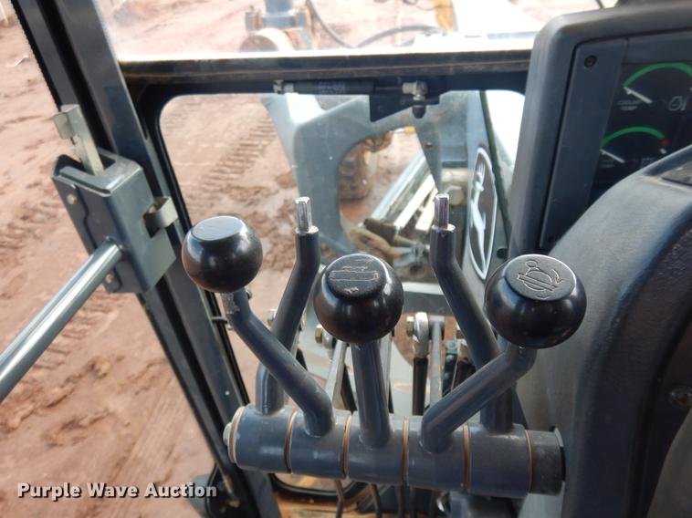 image for item DD3640 2009 John Deere 772D motor grader