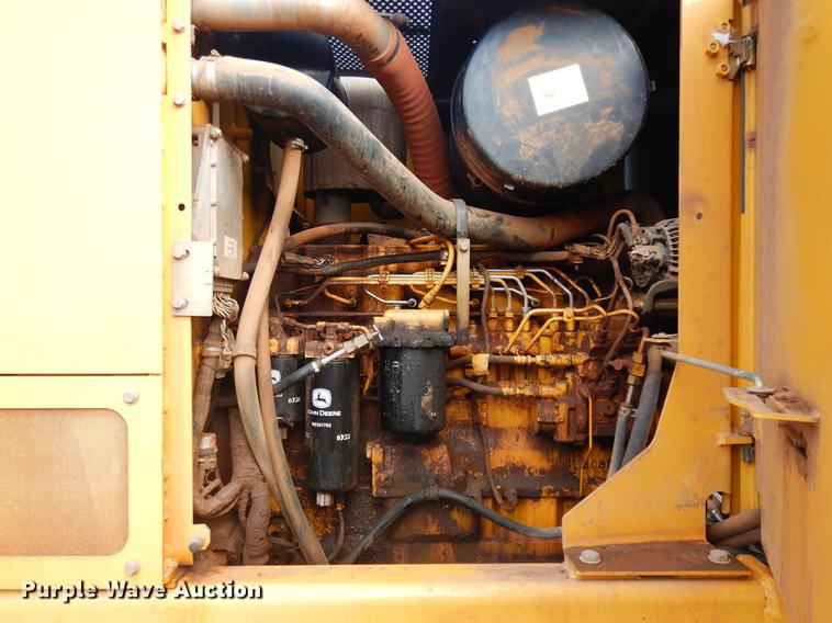image for item DD3640 2009 John Deere 772D motor grader