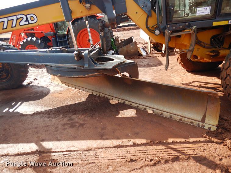 image for item DD3640 2009 John Deere 772D motor grader