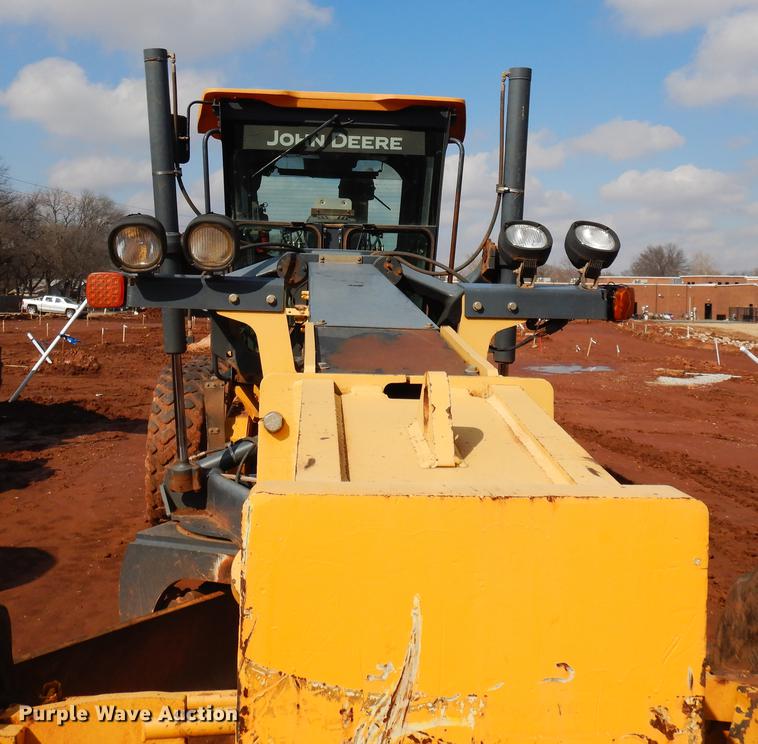 image for item DD3640 2009 John Deere 772D motor grader
