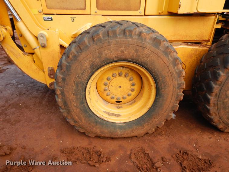 image for item DD3640 2009 John Deere 772D motor grader