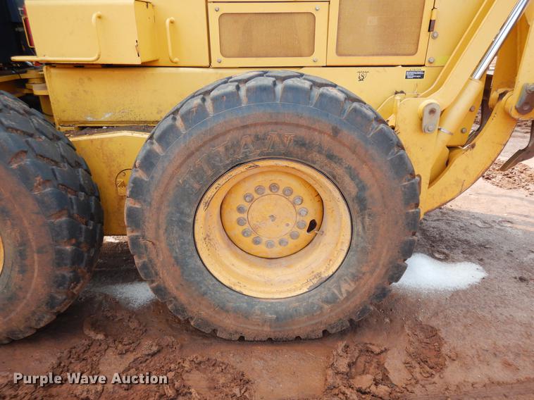 image for item DD3640 2009 John Deere 772D motor grader