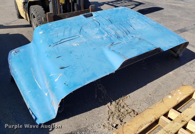 image for item DD3945 1986 International 1954 dump truck