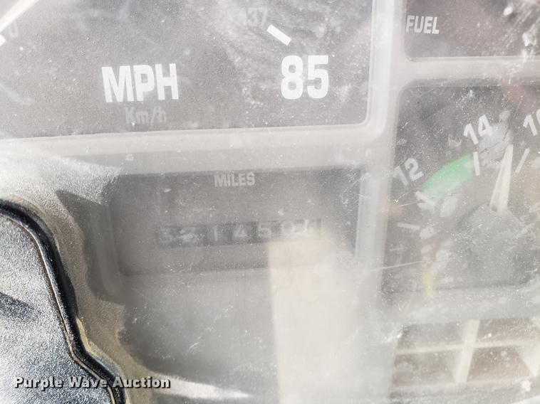 image for item DD3962 1991 International 8300 dump truck