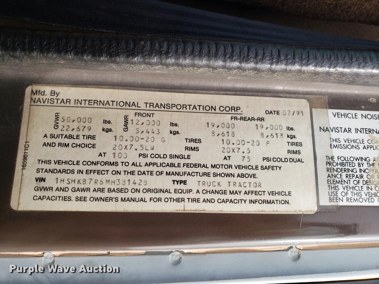 image for item DD3962 1991 International 8300 dump truck