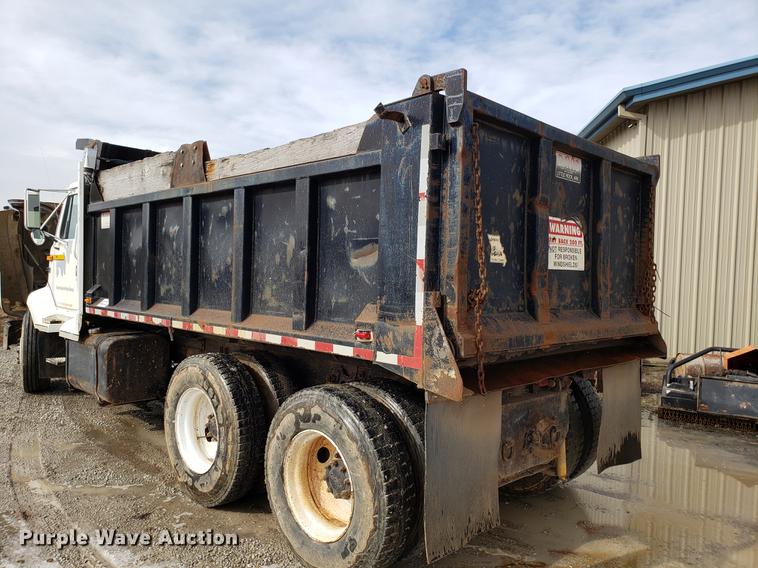 image for item DD3962 1991 International 8300 dump truck