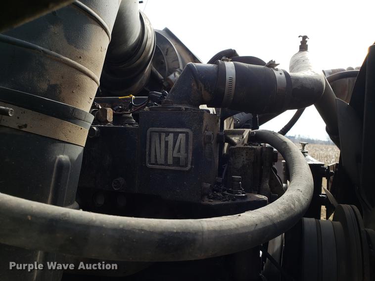 image for item DD3962 1991 International 8300 dump truck