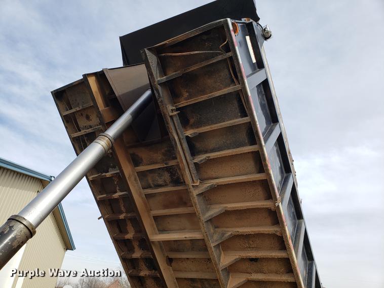 image for item DD3962 1991 International 8300 dump truck