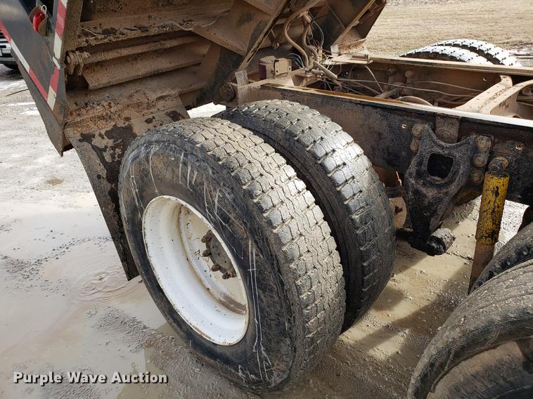 image for item DD3962 1991 International 8300 dump truck