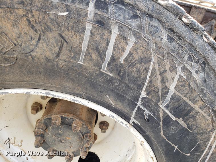 image for item DD3962 1991 International 8300 dump truck