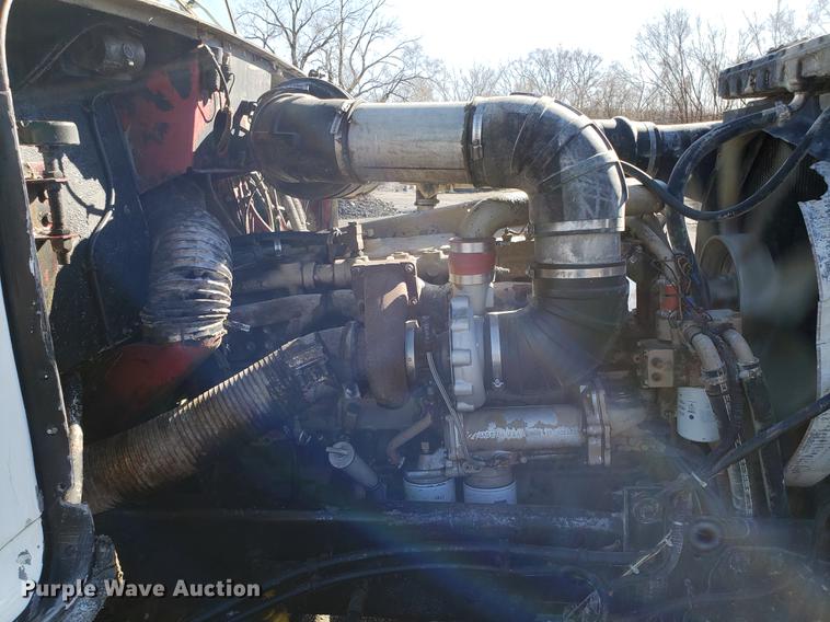 image for item DD3964 1988 Freightliner FLC tank truck