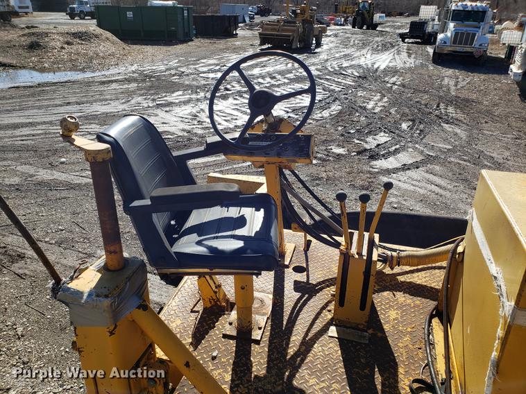 image for item DD3967 Blaw Knox RW195 road widener