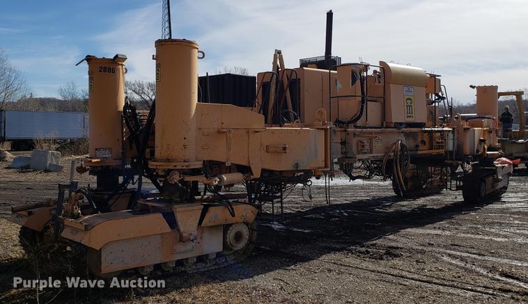 image for item DD3968 CMI SF-3004 PCC slipform paver