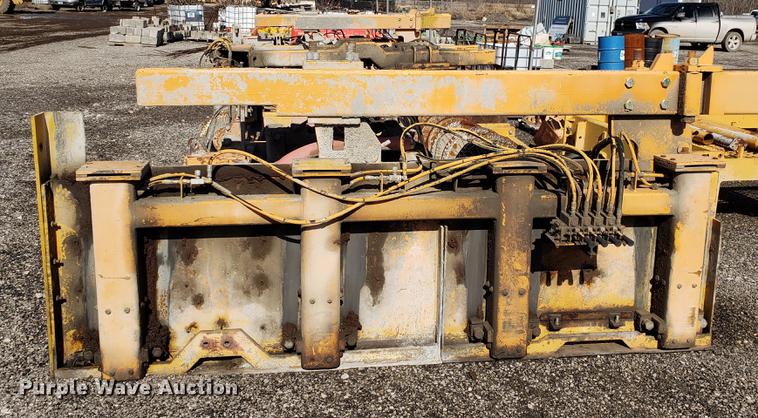 image for item DD3968 CMI SF-3004 PCC slipform paver