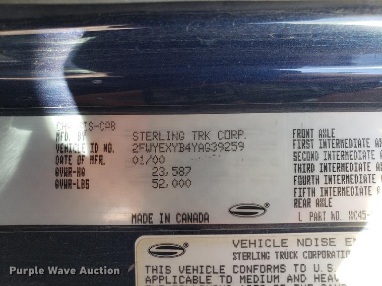 image for item DD3972 2000 Sterling LT9500 semi truck