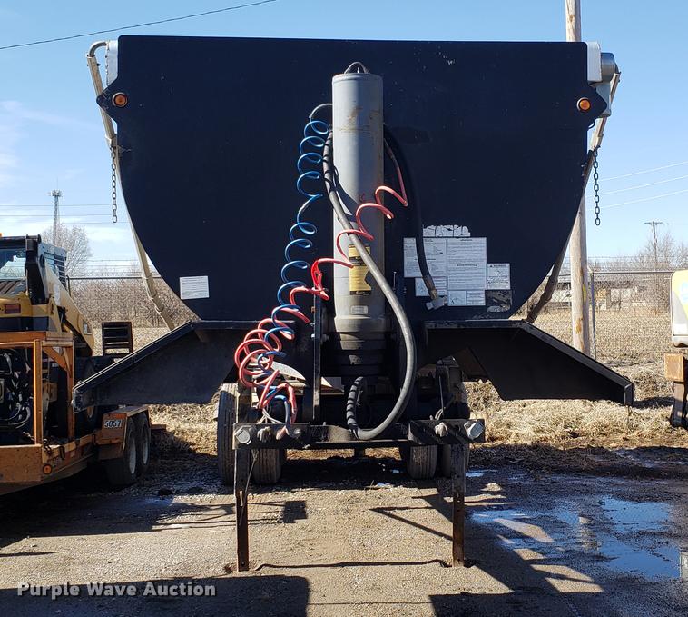 image for item DD3973 2009 Clement RKH52625 end dump trailer
