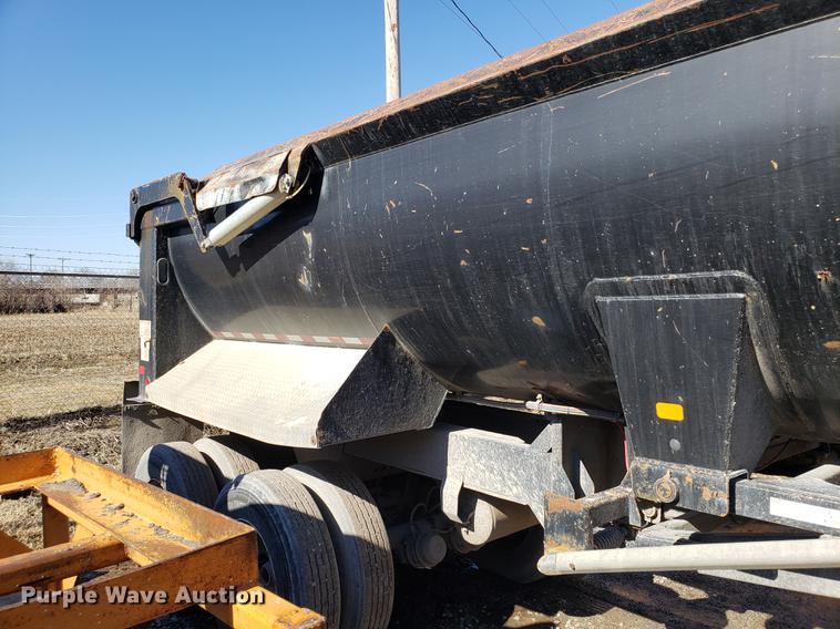image for item DD3973 2009 Clement RKH52625 end dump trailer