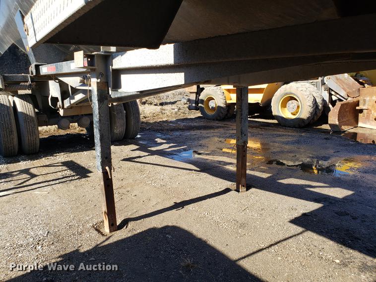 image for item DD3973 2009 Clement RKH52625 end dump trailer