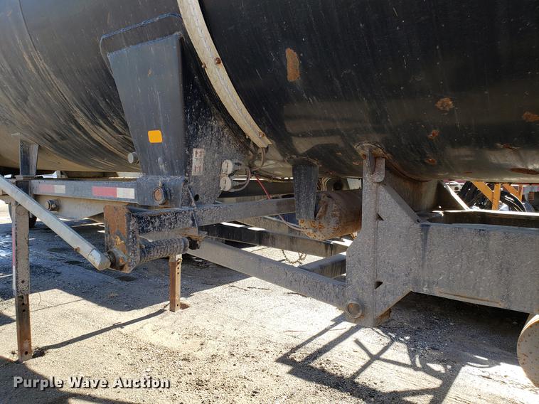 image for item DD3973 2009 Clement RKH52625 end dump trailer